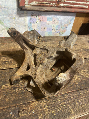 1994 - 1998 DODGE RAM 2500 CUMMINS 2WD STEERING KNUCKLE SPINDLE PASSENGER SIDE