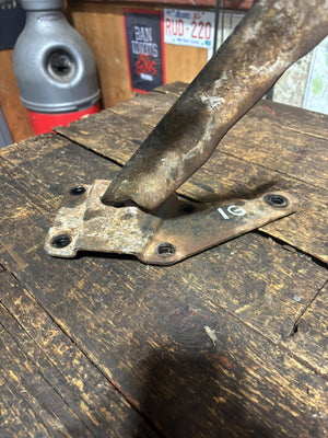 OEM 1ST GEN DODGE 1989 -1993 RAM 150 250 350 4X4 STEERING BOX BRACKET BRACE