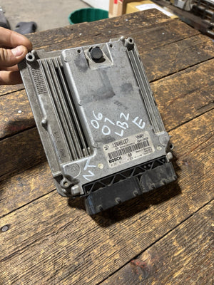 2006 2007 GMC SIERRA 2500 3500 6.6 LBZ DIESEL AUTO 4X4 ECM ECU COMPUTER 12606127