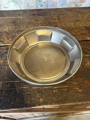 OEM 1989 - 1993 DODGE RAM 250 1ST GEN CUMMINS 2WD HUB CAP