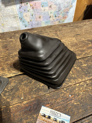 1989 - 1993 DODGE RAM 1ST GEN CUMMINS OEM SHIFT SHIFTER BOOT SET