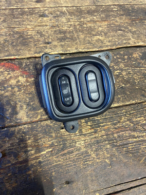 1998 - 2002 DODGE RAM 2500 3500 2ND GEN LARAMIE HEATED SEAT SWITCHES 39754D