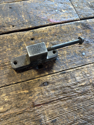 1994 - 1998 DODGE RAM P7100 PPUMP INJECTION PUMP MOUNT BRACKET 3930924