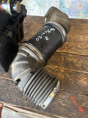 OEM 2003 - 2007 DODGE RAM 2500 3500 CUMMINS 5.9L AIR BOX FILTER HOUSING ASSEMBLY