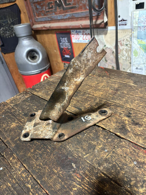 OEM 1ST GEN DODGE 1989 -1993 RAM 150 250 350 4X4 STEERING BOX BRACKET BRACE