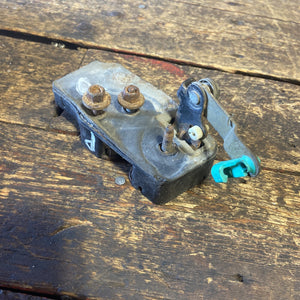 1998-2002 DODGE RAM 2500 3500 REAR PASSENGER LOWER DOOR LATCH WORKS GOOD