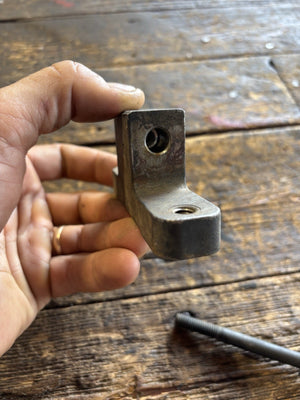 1994 - 1998 DODGE RAM P7100 PPUMP INJECTION PUMP MOUNT BRACKET 3930924