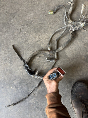 2004 .5 2005 DODGE RAM CUMMINS 6SPD MANUAL FULL ENGINE HARNESS 3969689 3969688