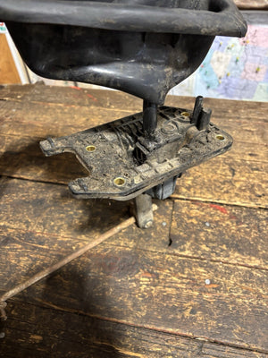 2003 - 2009 DODGE RAM 3RD GEN 4X4 SHIFTER BASE ASSEMBLY 52105551AB