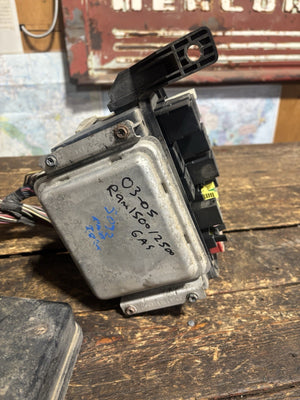 2003-2005 Dodge Ram 1500 2500 Fuse Box Relay Power Distribution P05026034AB