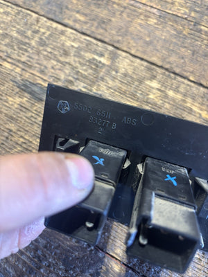 1991 1992 1993 DODGE RAM CUMMINS OVERDRIVE ON OFF SWITCH CARGO LIGHT 55026511