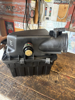 OEM 2003 - 2007 DODGE RAM 2500 3500 CUMMINS 5.9L AIR BOX FILTER HOUSING ASSEMBLY