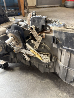 2006 2007 2008 2009 DODGE RAM LARAMIE DUAL CLIMATE HEATER HVAC BOX 55056739AE