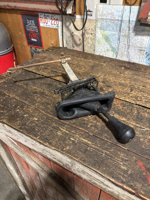 2003 - 2009 DODGE RAM 3RD GEN 4X4 SHIFTER BASE ASSEMBLY 52105551AB