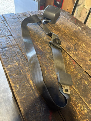 1989 - 1993 DODGE RAM 1ST GEN GREY DRIVER SEATBELT BELT