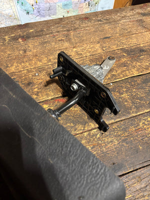 2003 - 2009 DODGE RAM 3RD GEN 4X4 SHIFTER BASE ASSEMBLY 52105551AB