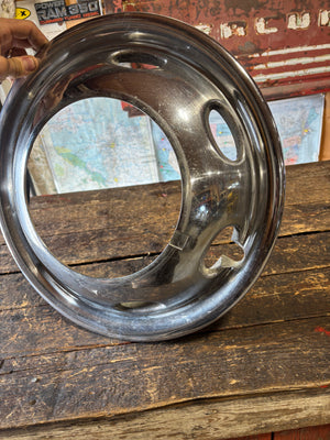 1999 - 2002 DODGE RAM 3500 DUALLY FRONT HUB DISH SIMULATOR WHEEL COVER 52106448