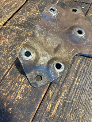 1ST GEN DODGE 1989 -1993 RAM 150 250 350 4X4 STEERING BOX BRACKET