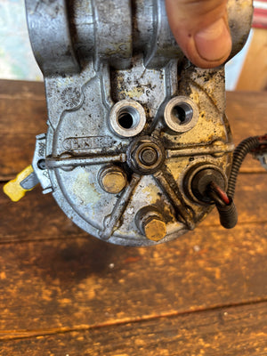 1998 1999 DODGE RAM 2500 3500 5.9L 24V CUMMINS FUEL FILTER HOUSING 3943976