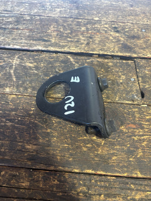 1989 - 1998 DODGE RAM 12V 5.9L CUMMINS OEM REAR ENGINE LIFT HOOK BRACKET 3914971