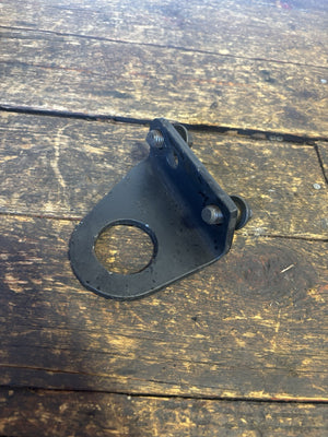 1989 - 1998 DODGE RAM 12V 5.9L CUMMINS OEM REAR ENGINE LIFT HOOK BRACKET 3914971