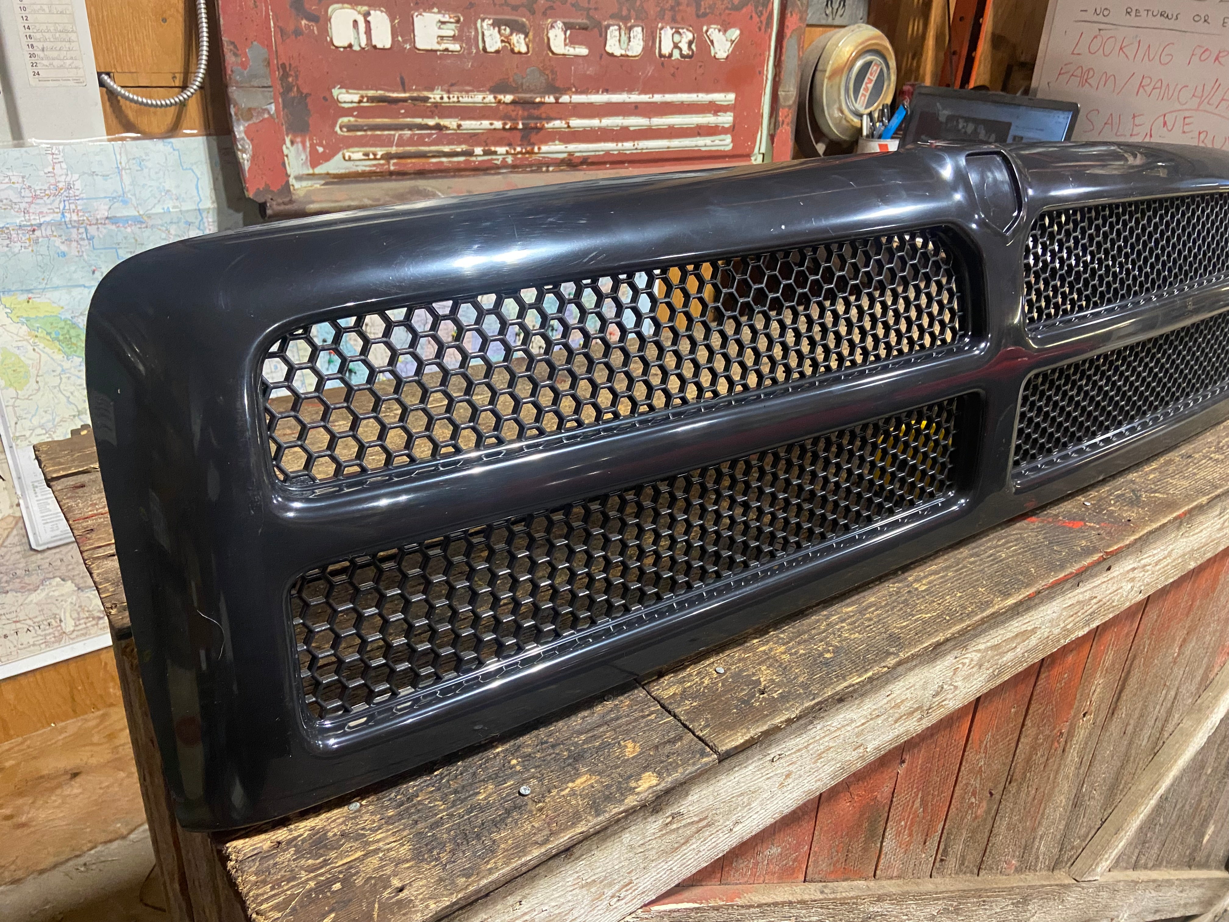 Buck Head Emblem Will Fit Dodge Truck Grille 1994-2002 Gas & Cummins Buck Head Emblem Will Fit Dodge Truck Grille 1994-2002 Gas & Cummins