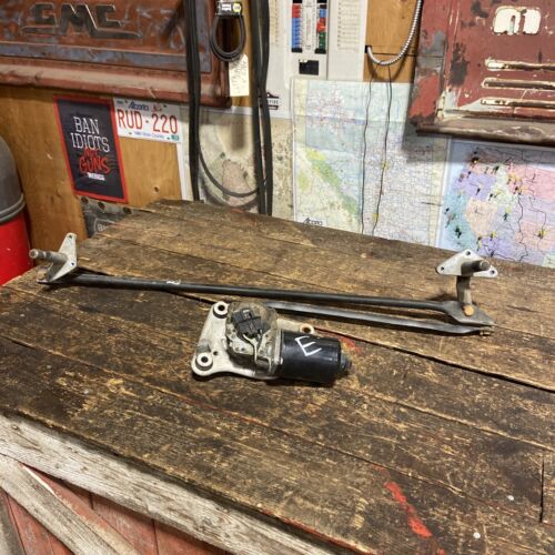 1989-1993 Dodge Ram Cummins Wiper Linkage & Motor Assembly – 150 250 350