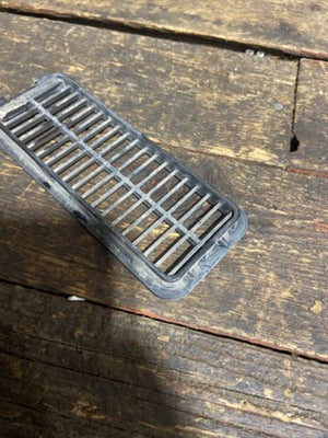 1989-1993 DODGE RAM 150 250 350 FIRST GEN CUMMINS DOOR PLASTIC VENT 4354570