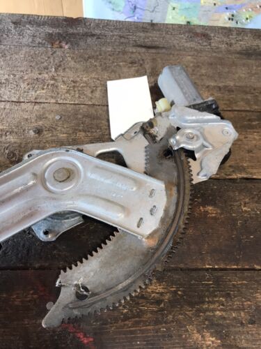 2003-2009 DODGE RAM 1500 2500 3500 PASSENGER FRONT WINDOW MOTOR ASSEMBLY &amp; GUTS