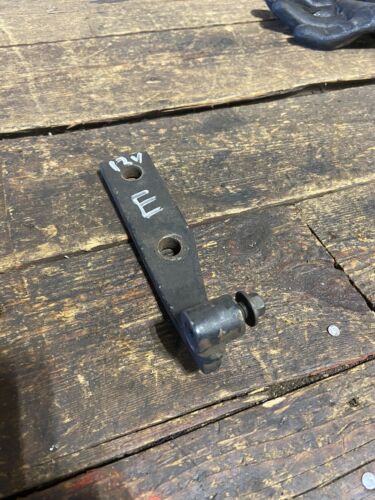 1989-1991 DODGE RAM 250 350 12V CUMMINS NON INTERCOOLED ENGINE BRACKET 3905313