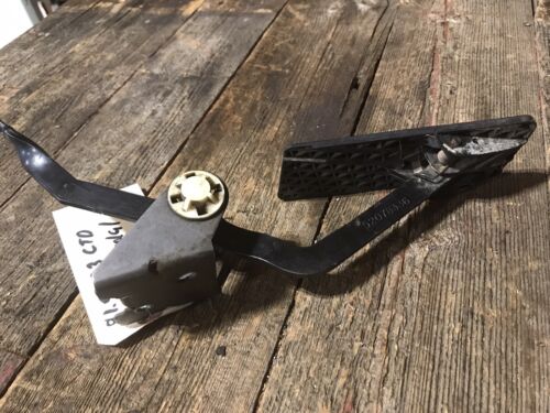 1991.5-1993 DODGE RAM 250/350 1ST GEN CUMMINS THROTTLE GAS PEDAL 52078336