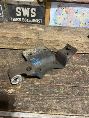 1996 - 2002 DODGE RAM 2500 3500 CUMMINS AUTOMATIC 4X4 TRANSMISSION MOUNT BRACKET