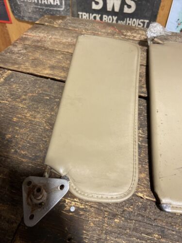 SET OF TAN SUN VISORS 1989-1993 FIRST GEN CUMMINS DODGE RAM 150 250 350 TRUCKS