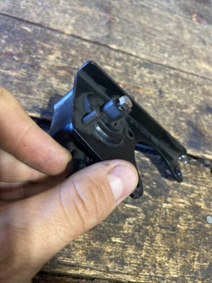 1991 .5 1992 1993 DODGE RAM CUMMINS THROTTLE POSITION SENSOR BRACKET 3616057