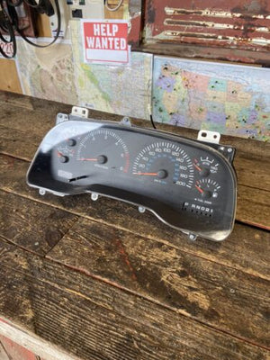 2000 DODGE RAM 1500 2500 GAS INSTRUMENT GAUGE CLUSTER 139,000KMS 56045683AB