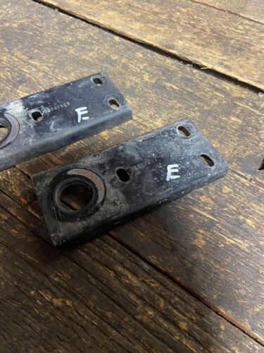 1991 1992 1993 Dodge Ram 250 350 Cummins 12v Radiator Holder Brackets 52027503