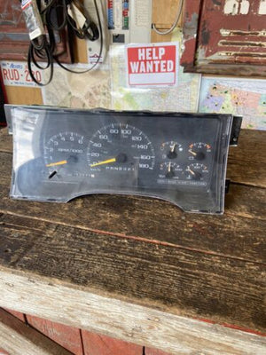 1997 1998 CHEVROLET GMC INSTRUMENT GAUGE CLUSTER 263,038KMS 