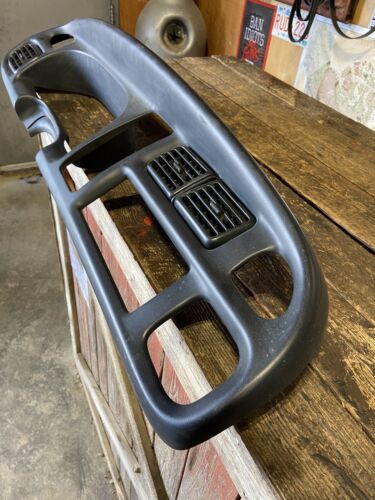 1998 DODGE RAM 2500 3500 DASH BEZEL GAUGE CLUSTER RADIO SURROUND NO CRACKS