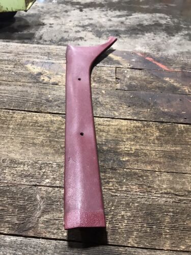 1989-1993 DODGE RAM 150 250 350 1ST GEN RED DRIVERS A PILLAR TRIM 4168239 - LT