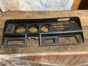 1989 - 1993 DODGE RAM 150 250 350 DASH BEZEL SURROUND BLACK NO VENTS