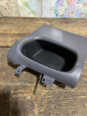 1998 -2002 DODGE RAM 2500 3500 MANUAL TRANS CENTER CONSOLE CUBBY LIGHT MIST GREY