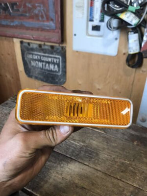 1989-1993 DODGE RAM FENDER MARKER LIGHT BRAND NEW 