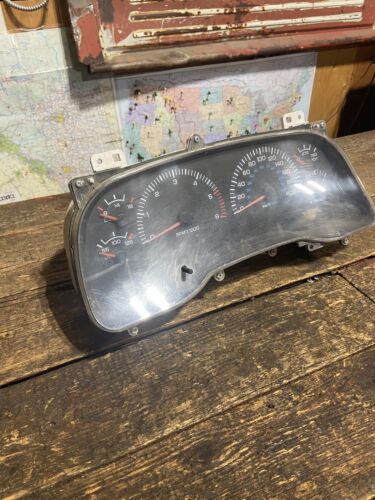 2000 DODGE RAM 1500 2500 GAS INSTRUMENT GAUGE CLUSTER 350-400KMS 56045683AB