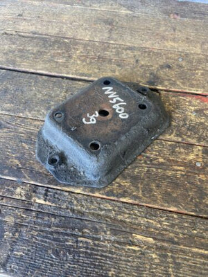 2003 - 2005 DODGE RAM 2500 3500 CUMMINS 6SPD NV5600 TRANSMISSION MOUNT 52021129