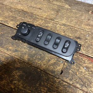 2003-2005 DODGE RAM 2500 3500 CUMMINS HEATED SEAT 4X4 CONTROL BUTTONS 56045612