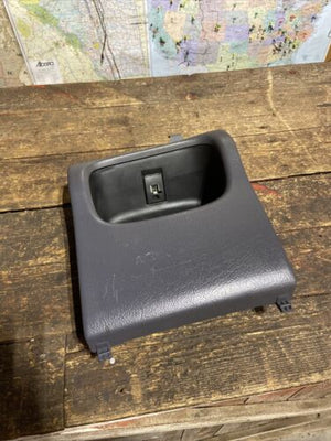 1998 -2002 DODGE RAM 2500 3500 MANUAL TRANS CENTER CONSOLE CUBBY LIGHT MIST GREY