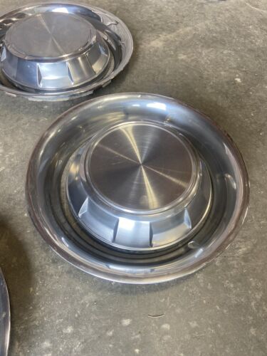 OEM 1989-1993  Hub Cap &amp; Ring Set  1st Gen Dodge Ram 250 Cummins