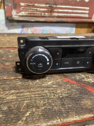 2010 2011 2012 DODGE RAM 2500 3500 DUAL CLIMATE TEMPERATURE CONTROL 55111291AB