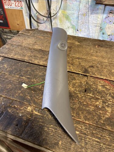 1998-2002 DODGE RAM DRIVER A PILLAR LIGHT GREY TRIM WITH TWEETER SPEAKER