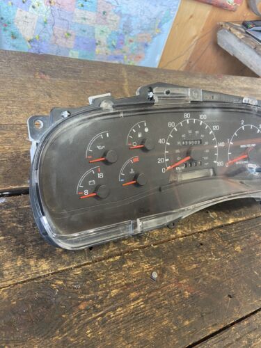 1999 FORD F250 F350 7.3L DIESEL AUTOMATIC INSTRUMENT SPEEDOMETER GAUGE CLUSTER